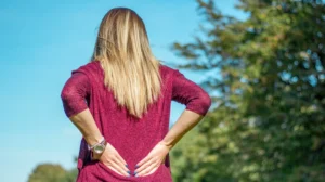 महिलाओं में बार-बार कमर दर्द