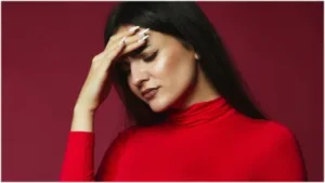 महिलाएं सावधान! शरीर चुपचाप देता है ये 8 संकेत, हो सकती है बड़ी बीमारी